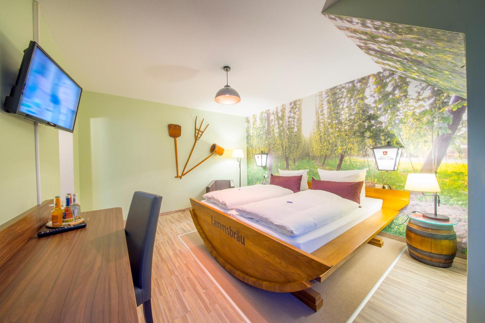 Hotel Nuernberger Hof นอยมาร์คท์ อิน แดร์ โอเบอร์พฟัลซ์ ภายนอก รูปภาพ